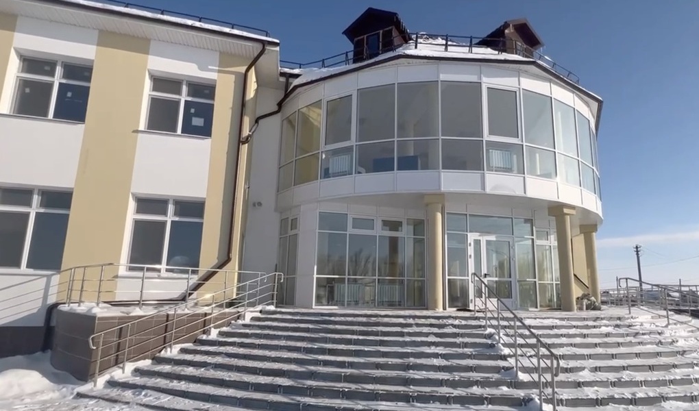 В саратовском селе открыли библиотеку, студии и почту под одной крышей